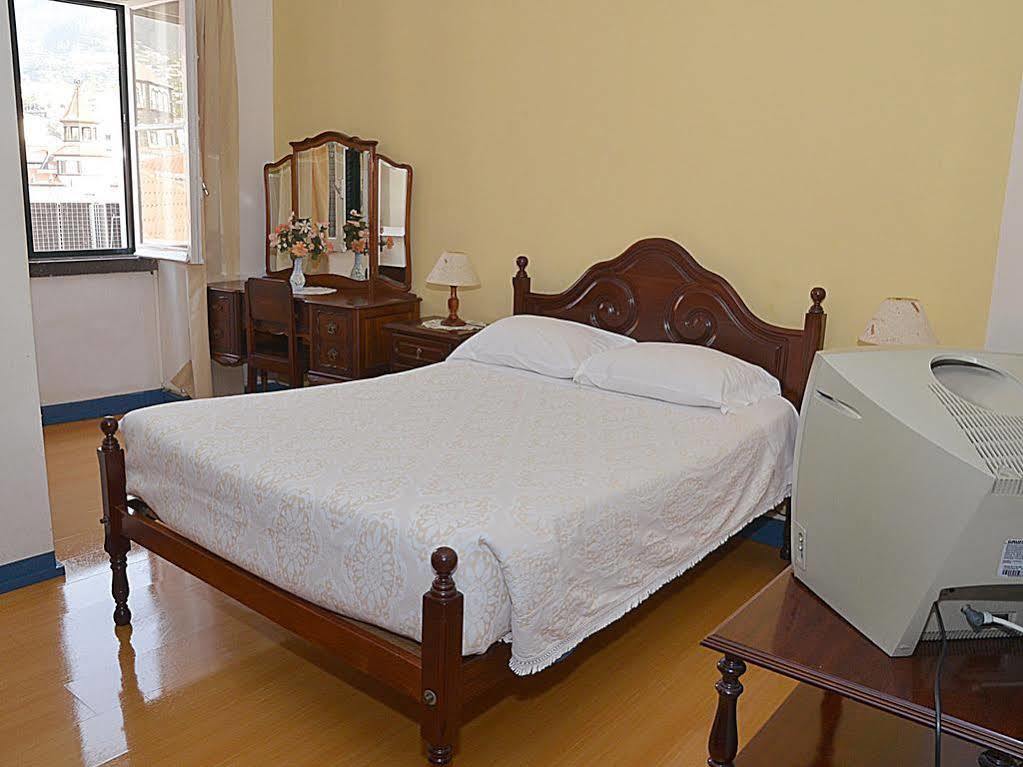 Pensao Astoria Hotel Funchal  Bagian luar foto